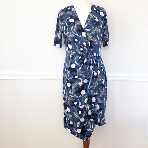 Banana Republic Dresses & Skirts - Banana Republic Floral Faux Wrap Dress NWT